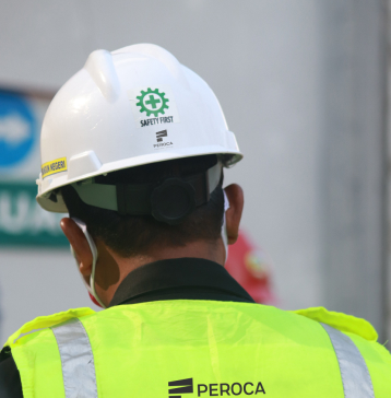 imagen trabajador escritorio